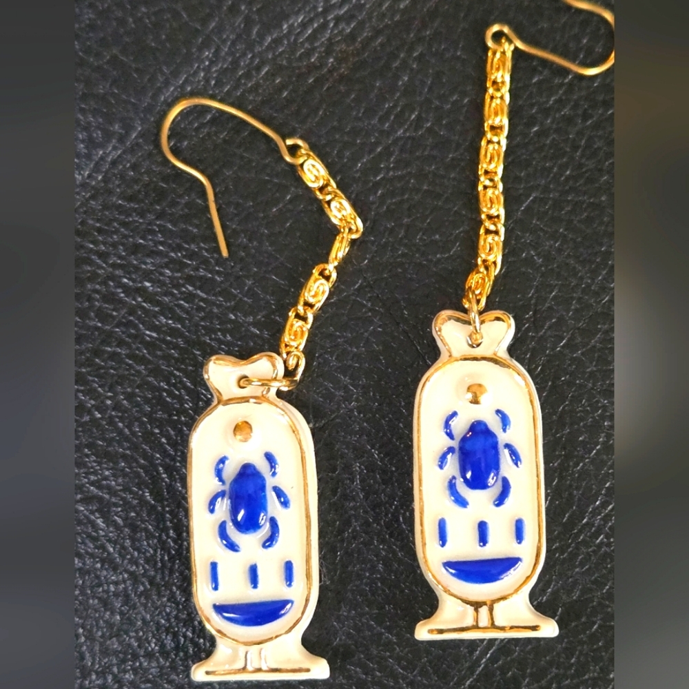 Porcelain & gold vintage Egyptian Cartouche Scarab art earrings - Picture 1 of 6
